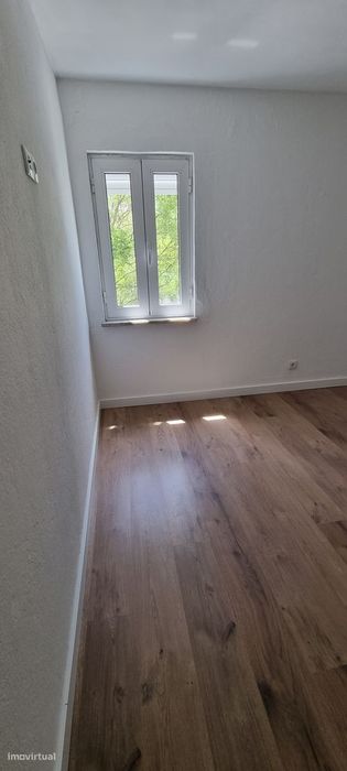 Apartamento T3 em Lisboa, pronto a habitar