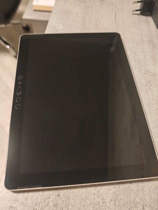 Планшет Microsoft surface Go 1824 4/64Gb