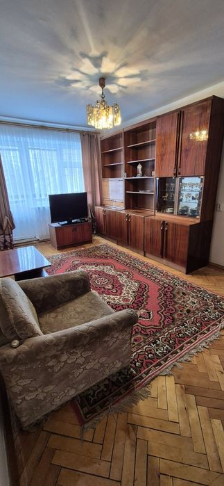 Оренда 2кім.кв Східний.