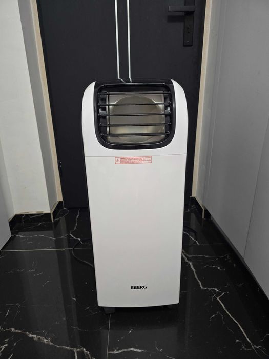 Klimatyzator przenośny EBERG QUBO 4kW funkcja grzania +WiFi ClimaLock
