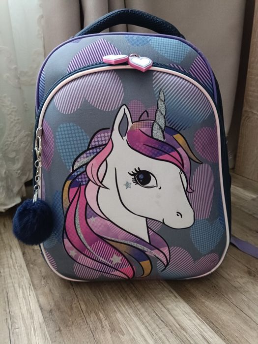 Продам шкільний портфель!