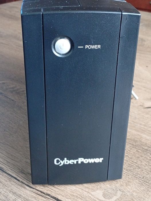 Джерело безперебійного живлення (ДБЖ) CyberPower UT-1050 E