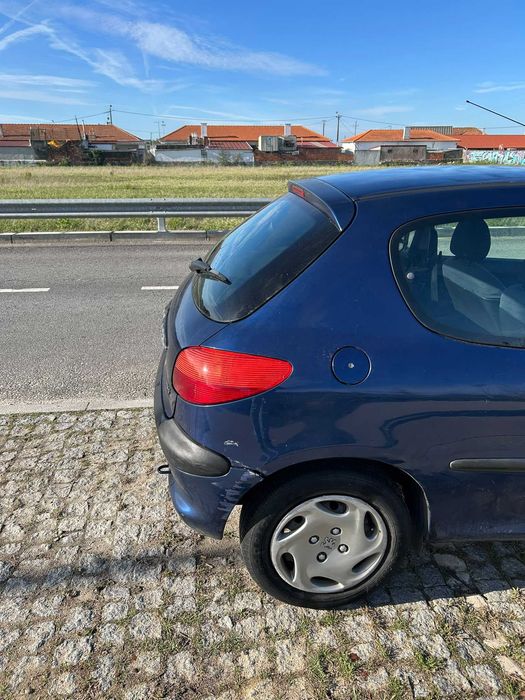 Peugeot 206 1.1 gasolina de 1999 – 60 cv – mecânica sem anomalias
