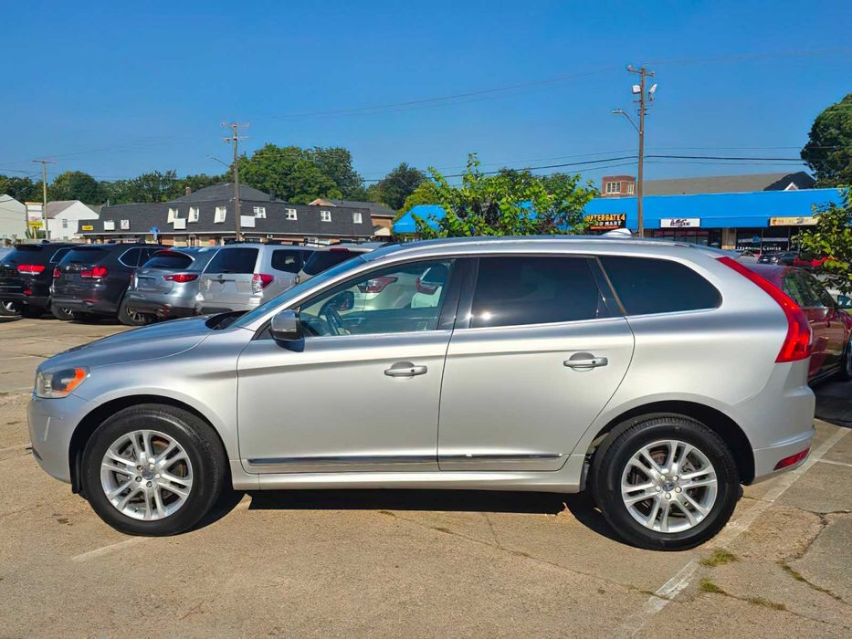 Volvo XC60      2016