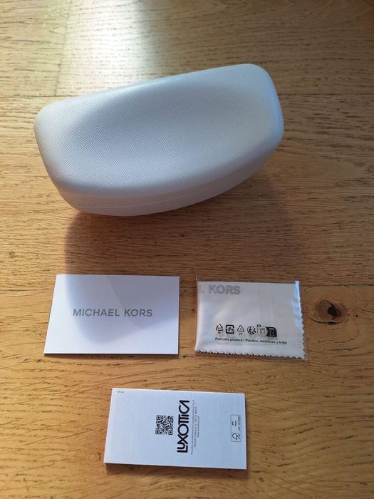 Etui case na okulary przeciwsłoneczne Michael Kors białe nowe