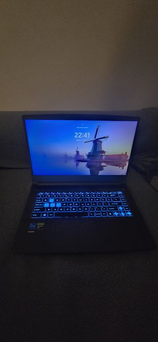 LAPTOP msi thin b12