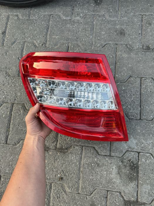 Задній стоп Mercedes-Benz w204 c-class