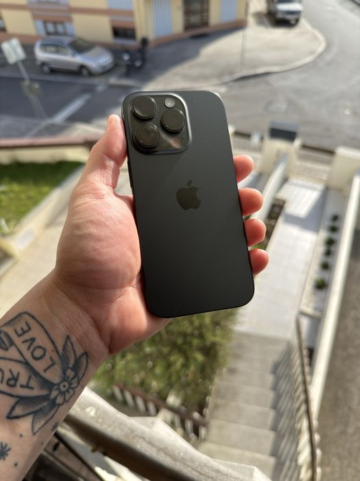 Telemovel iphone 16 pro