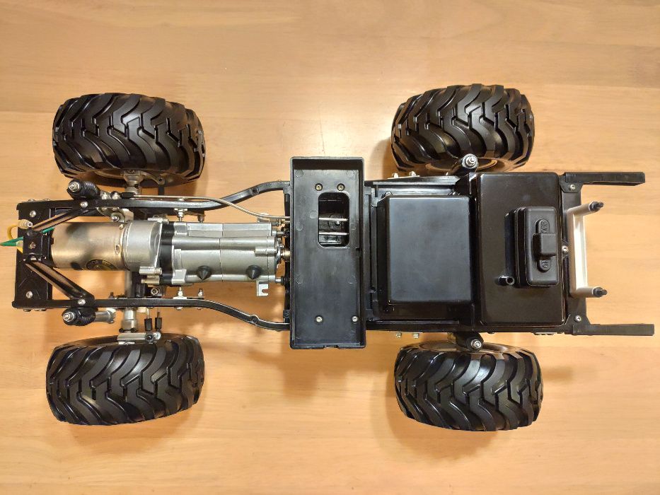 Model RC Tamiya Toyota Bruiser (RN36)