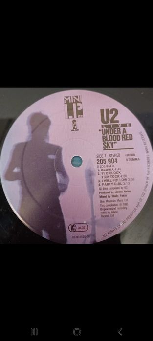 U2 -under blood red sky