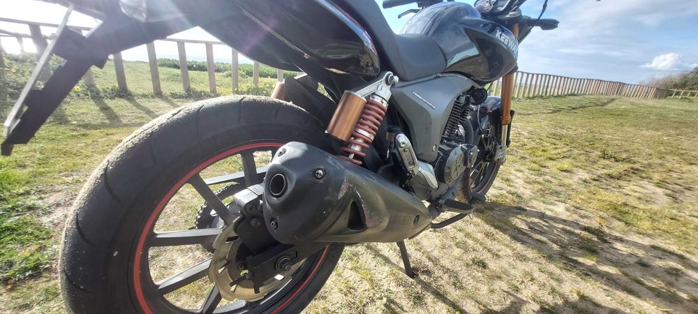 Mota KeeWay 125 com menos de 22.000km