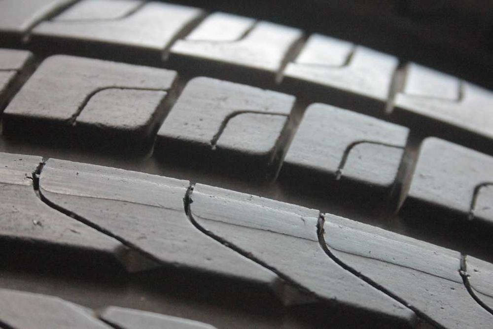 215/55/17 Pirelli Cinturato P7 215/55 R17 94V