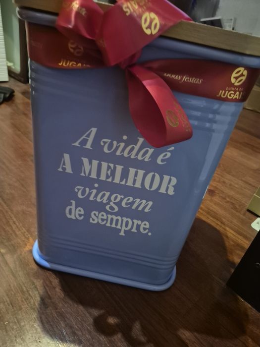 Caixa metal para cabaz de natal