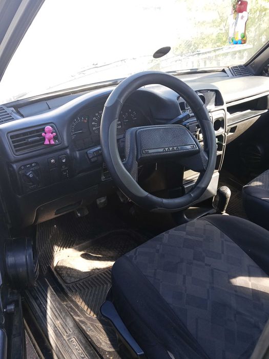 Продам ваз 2103