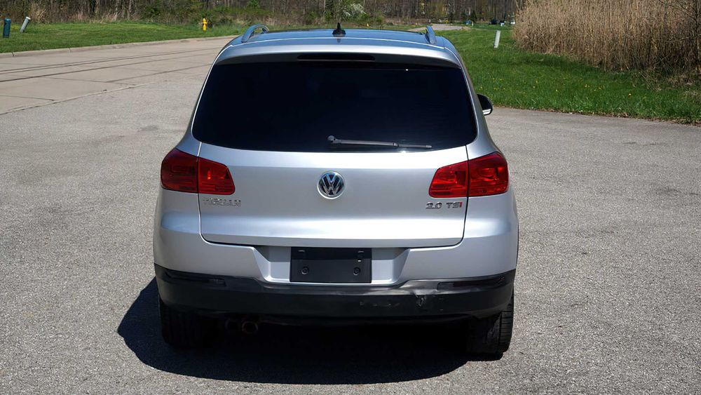 Volkswagen Tiguan SEL      2015