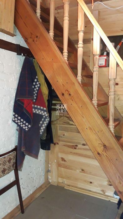 Продам будинок зі всіма комунікаціями, піччю і укриттям над Канівським