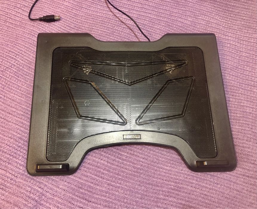 Підставка - кулер для ноутбука  iDock