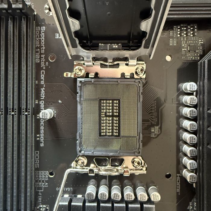 Материнська плата Gigabyte Z790 Eagle AX DDR5 LGA1700