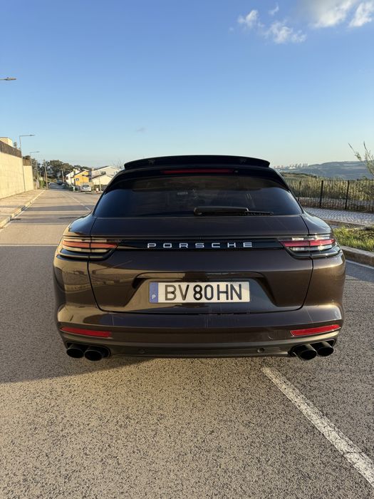 Porsche Panamera sport turismo 4 e-hybrid