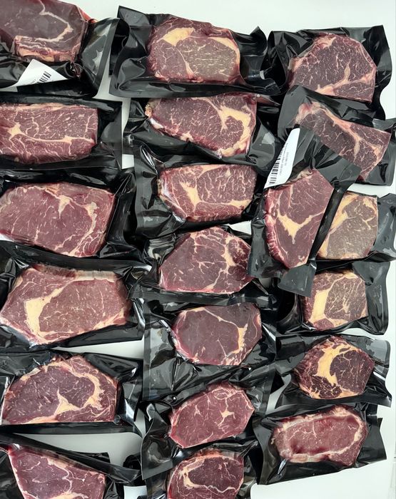 Рібай та різні види яловичіх стейків  , стейки 250-350 gr