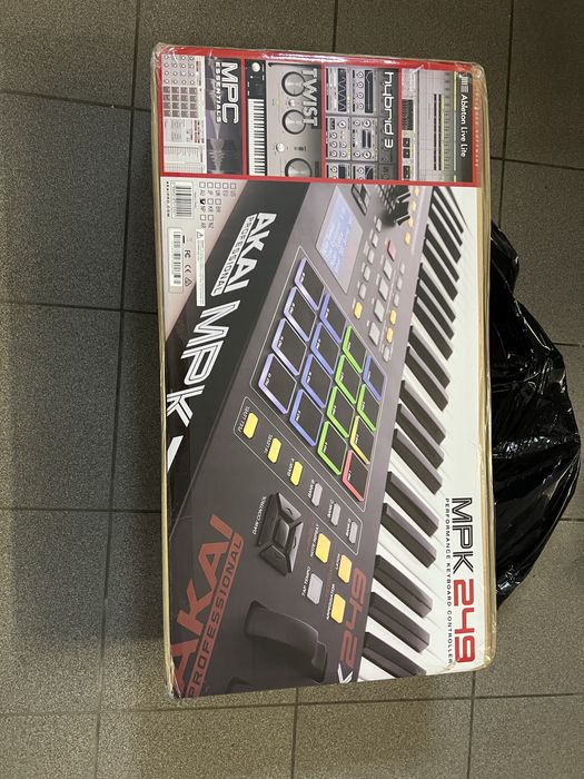 Kontroler  MIDI Akai MPK249