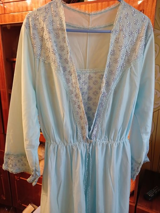 Пеньюар і нічна сорочка