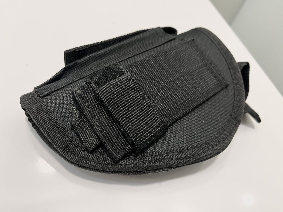 Kabura uniwersalna na pistolet i magazynek