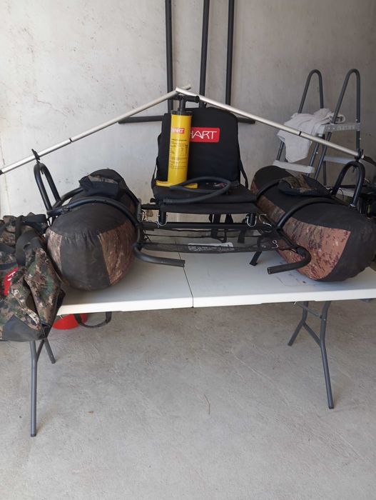 Pato de pesca catamarã hart