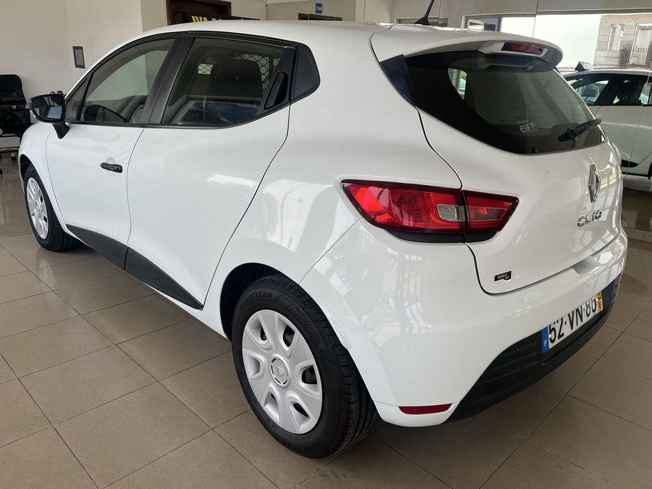Renault Clio 1.500 Dci “ 7.276€ + IVA  “