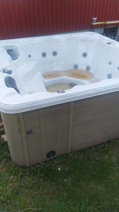 Sprzedam jacuzzi ogrodowe