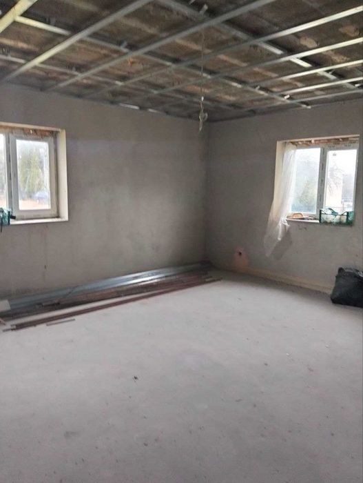 Продаж будинку. 10 сот ділянка