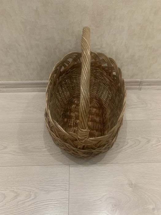 Продам новую корзину