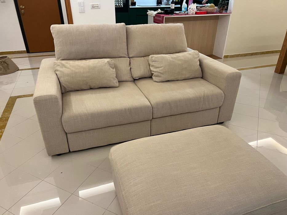 Sofá + Pousa pés IKEA