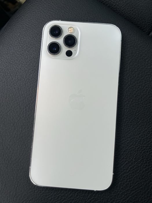 Iphone 12 Pro com 78% de bateria