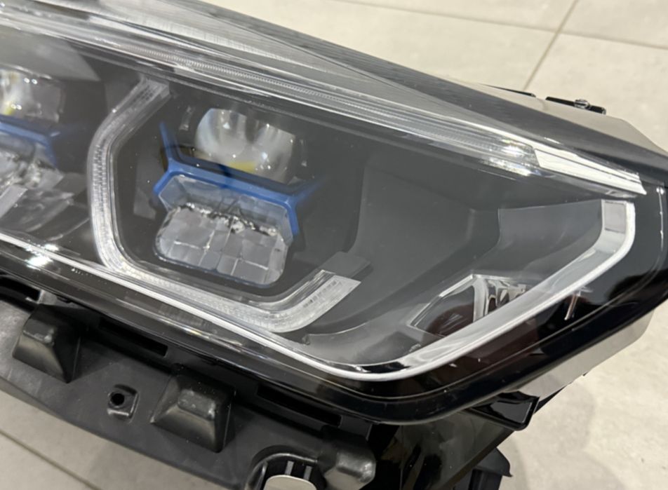 Фары в стиле Laser BMW X5 G05 F95 X6 G06 F96 18-22г оптика лазер