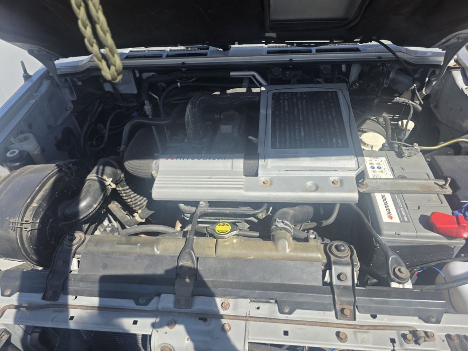 Mitsubishi Pajero v20 2.8 GLS