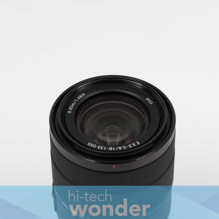 Sony E 18-135mm f/3.5-5.6 OSS