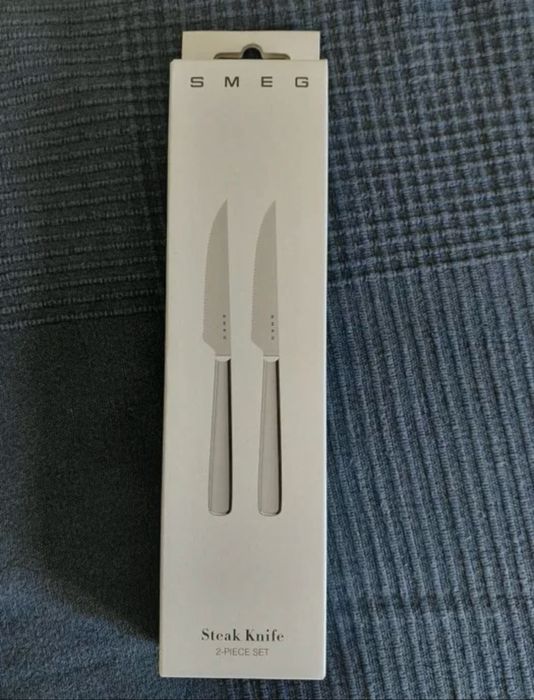 Facas Smeg 35 € as 4 facas