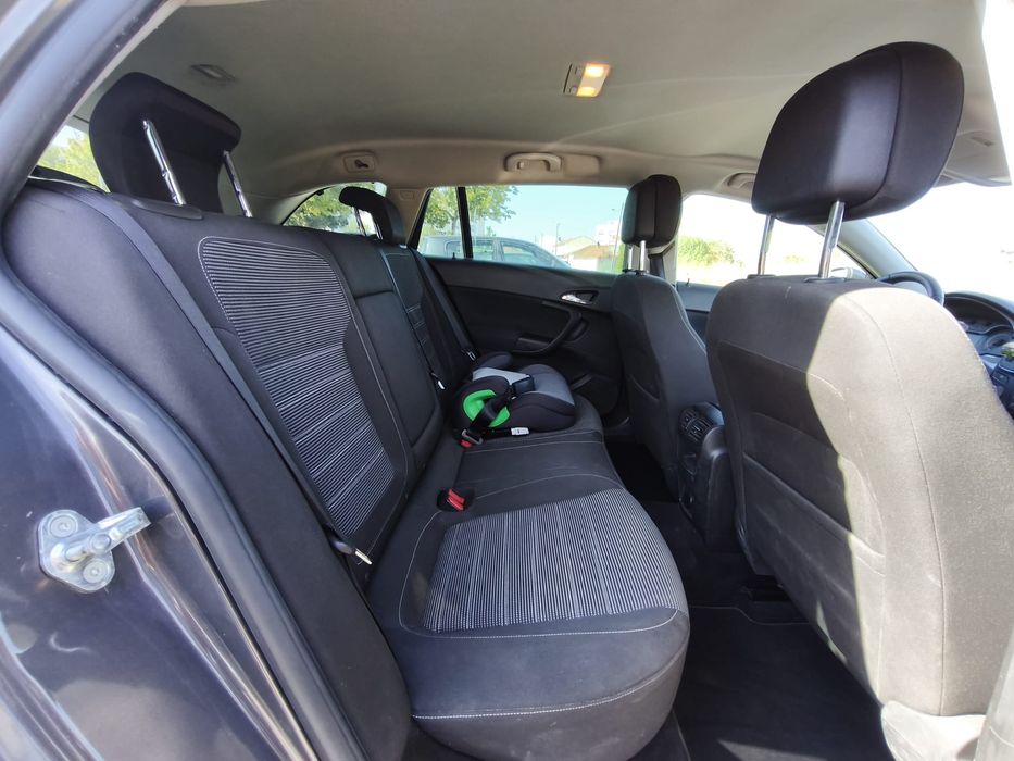 Opel Insignia Sports Tourer — fotografia 8