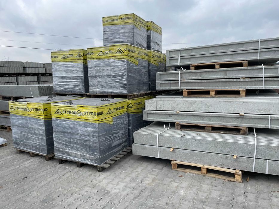 Pustaki ogrodzeniowe gładkie łupane daszki Styrobud Bruk-Bet montaż