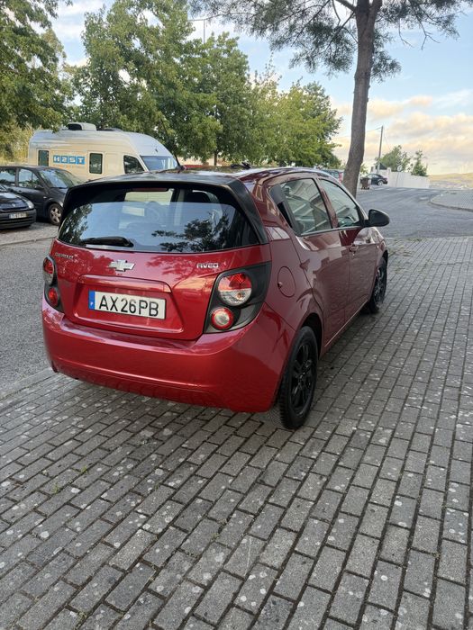 Carro aveo impecavel