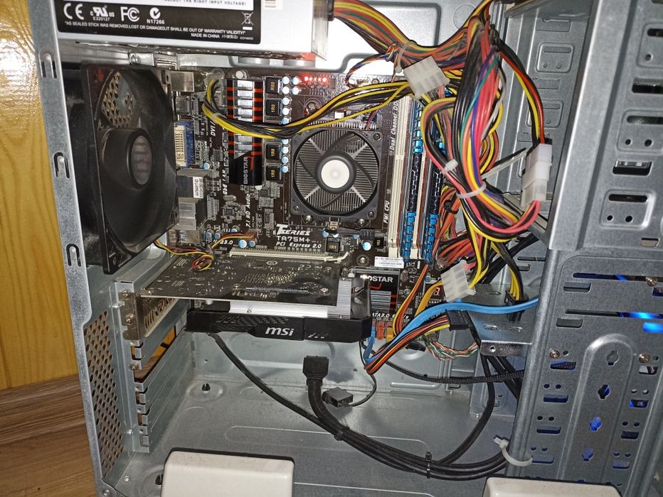 Комп'ютер gt1030 amd a6-3500 Apu with Radeon HD graphics 2.10 Ghz