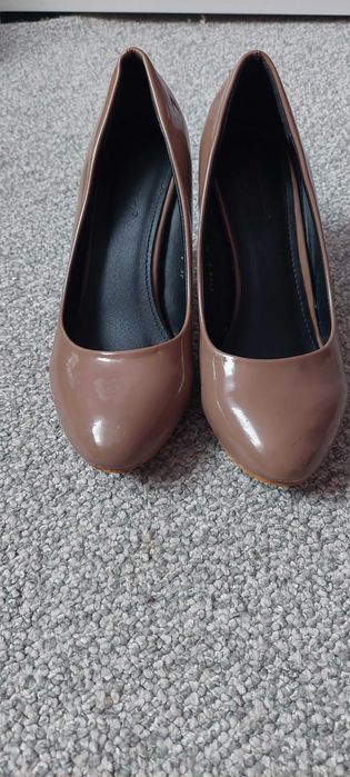 Buty na obcasie rozmiar 37