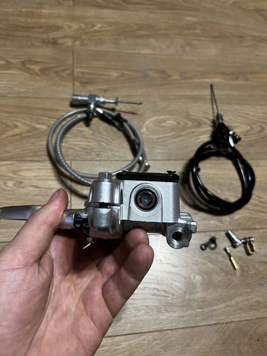 Гідравлічна ручка для мотоцикла