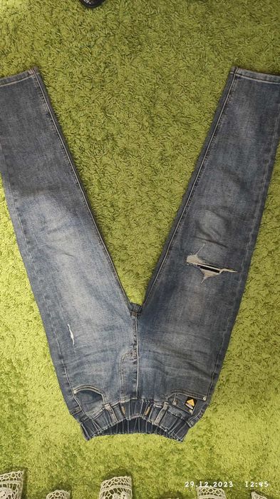 Джинсы   мом на девочку