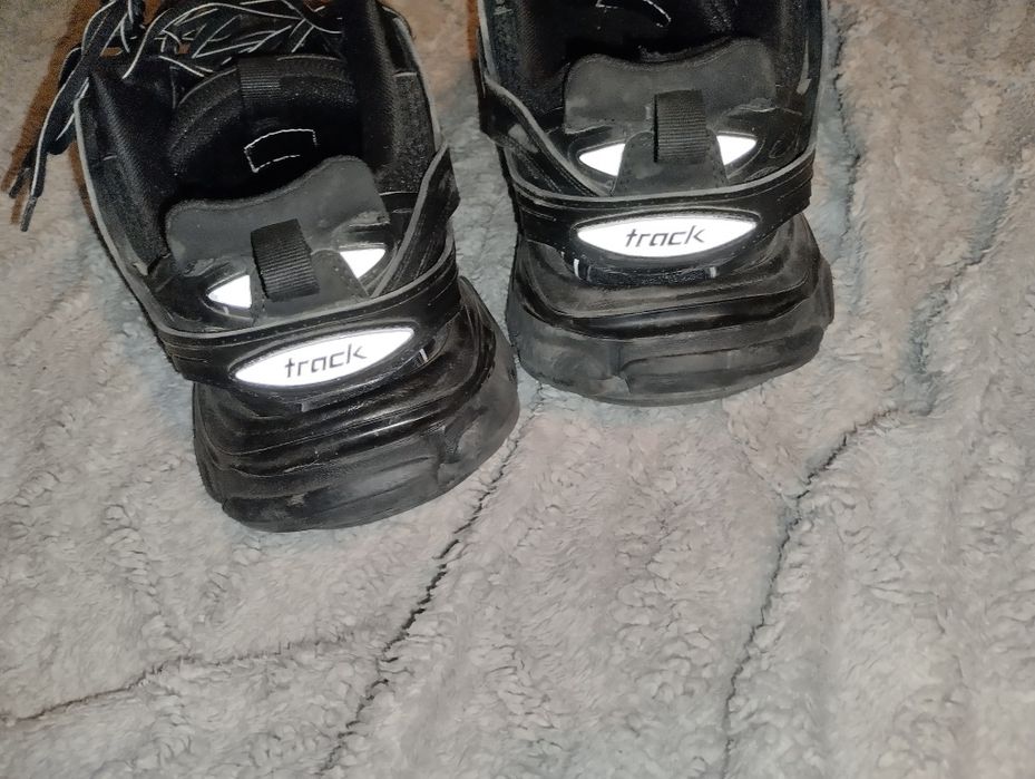 Buty na sprzedaż