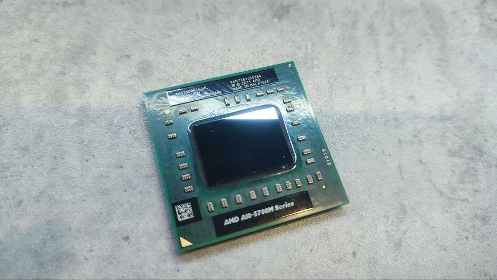 Ноутбучный процессор AMD A10-5700M