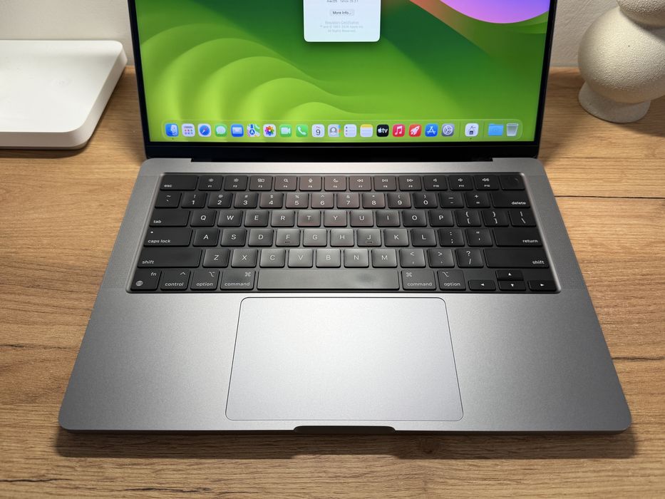 MacBook Pro 14’ 2021 32GB RAM 512GB SSD