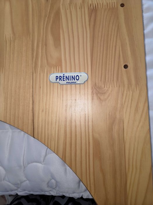 Cama de grades para criança
