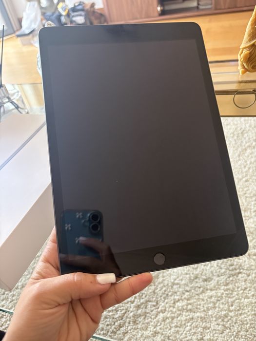 Ipad 9th Generation - 64GB